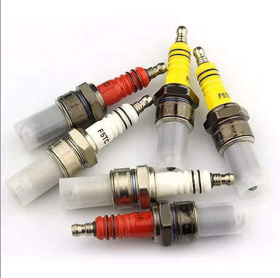 Pièces de moteur bon marché en usine A7tc B7tc F7tc bougie d'allumage pour moto scooter